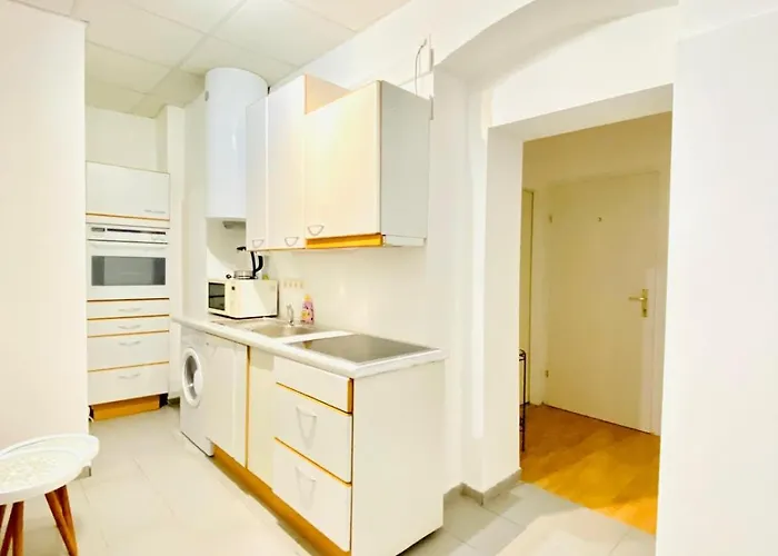 Affordable 3bedroom In Quiet Neighborhood Apartman *