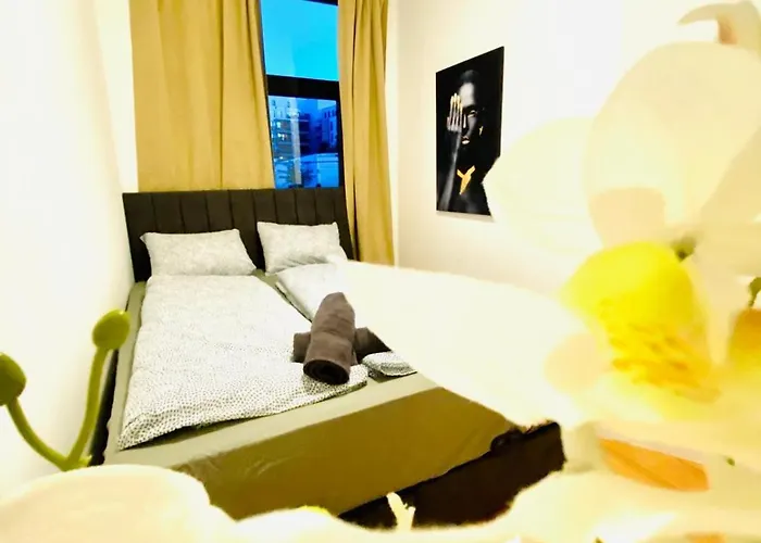 Affordable 3bedroom In Quiet Neighborhood * Bécs
