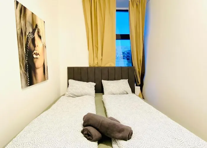 Affordable 3bedroom In Quiet Neighborhood * Bécs