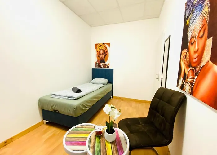 Affordable 3bedroom In Quiet Neighborhood *